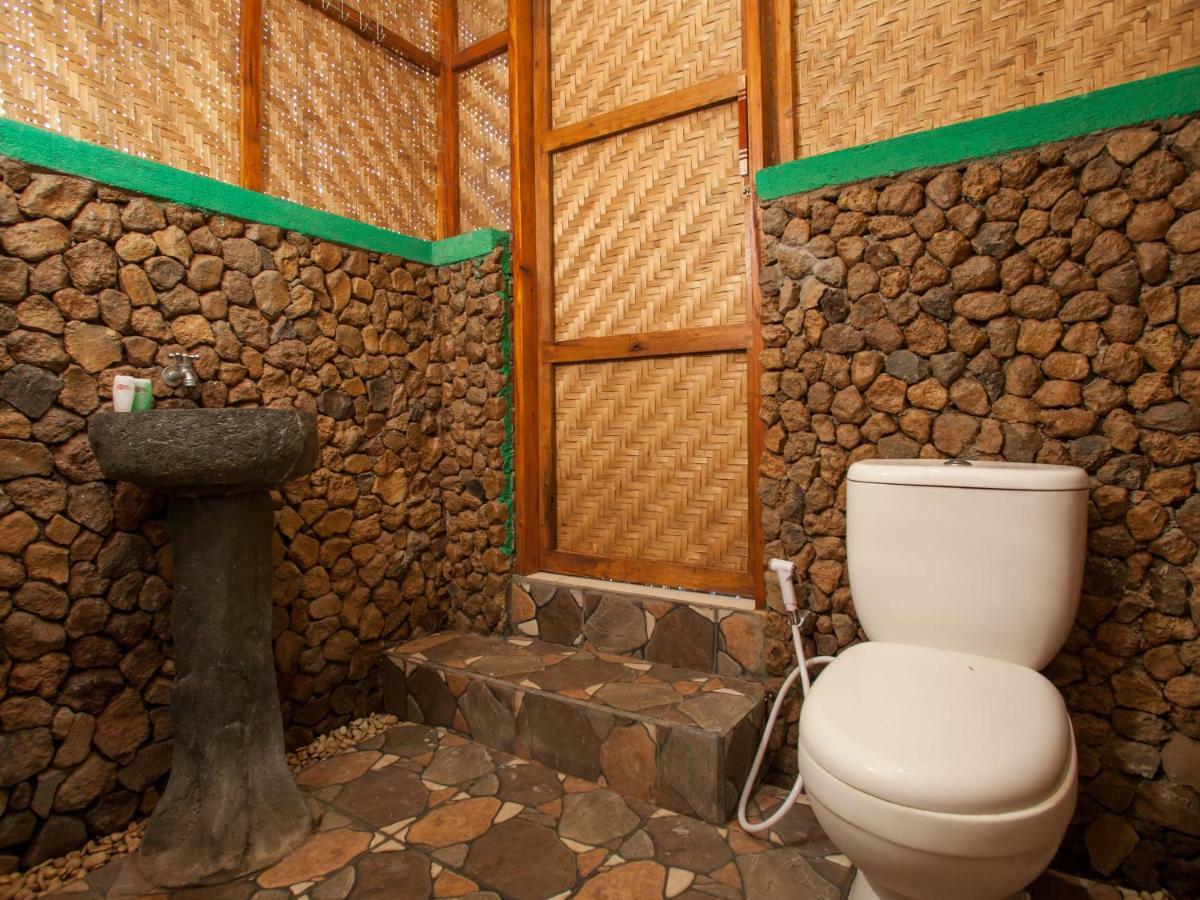 Reddoorz Near Banyuwangi Kota Train Station Hotel Exterior foto